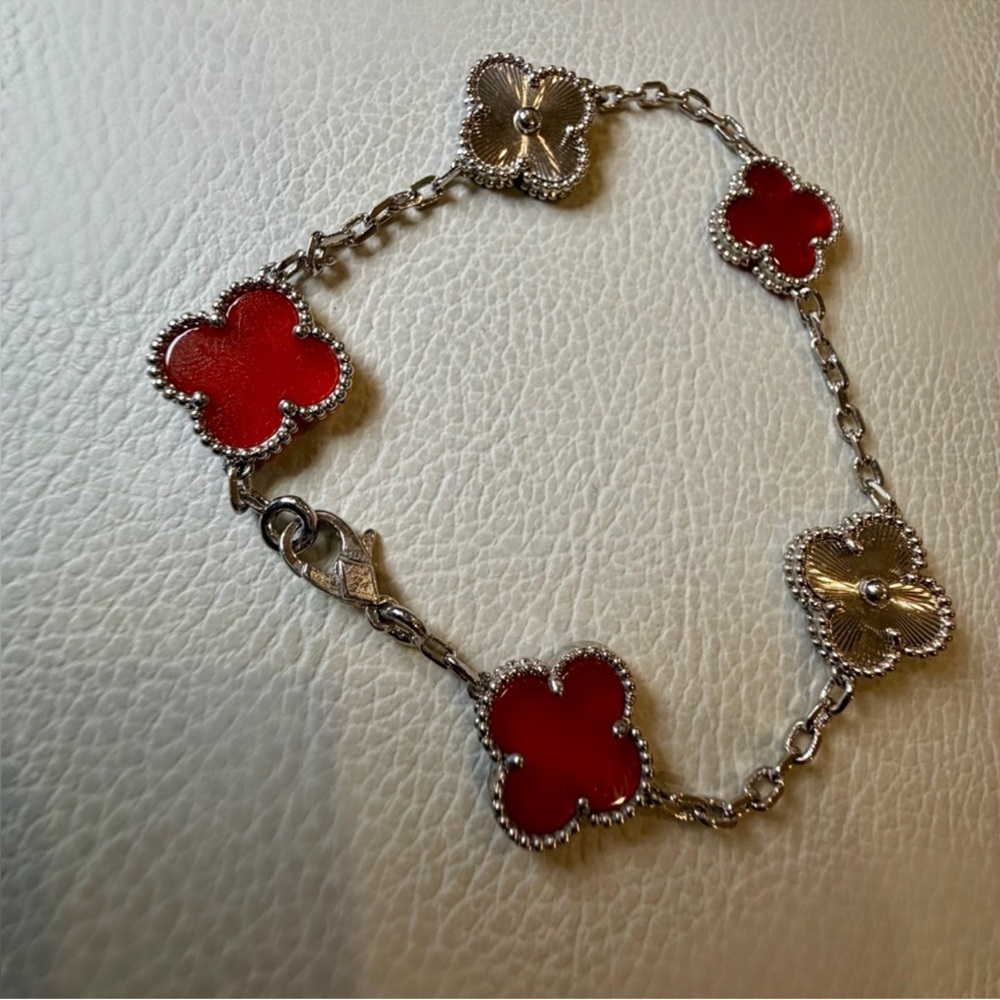 Silver 5 Clover Motif Bracelet – Orange/Red Enamel